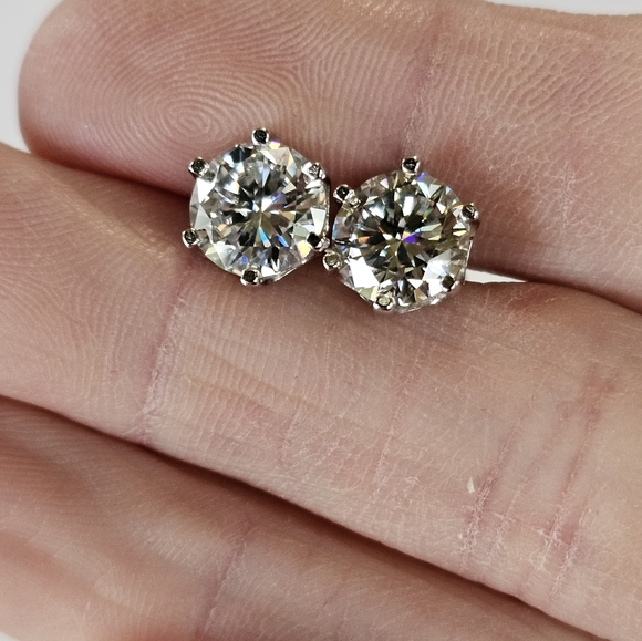 Beautiful Genuine Moissanite Earrings 18k Gold over Sterling Silver ✨️ - Picture 9 of 11